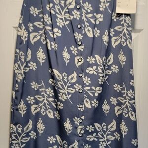 New REXX Ltd. skirt. Blue with white floral pattern. Size Medium